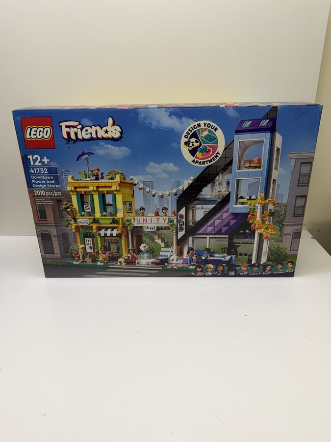 LEGO Downtown Flower And Design Stores #41732 — New Sealed