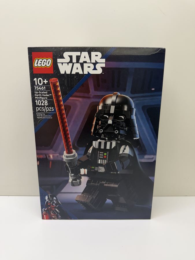 LEGO Up-Scaled Darth Vader Minifigure #75461 — New Sealed