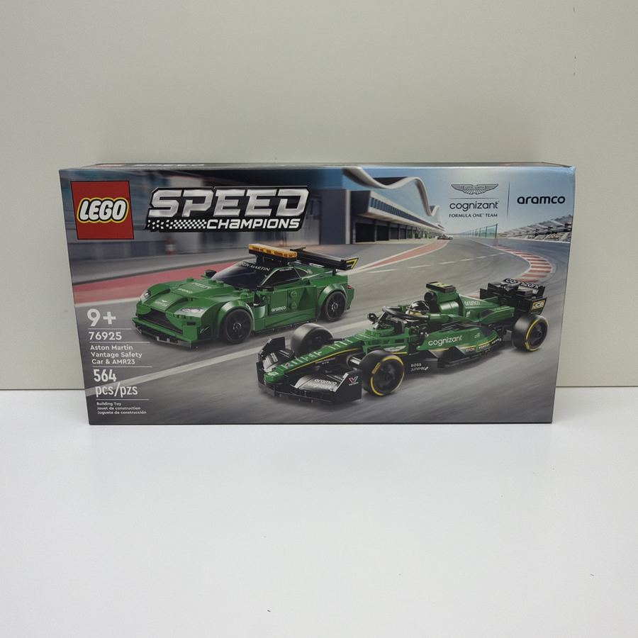 LEGO Aston Martin Vantage Safety Car & AMR23 #76925 — New Sealed