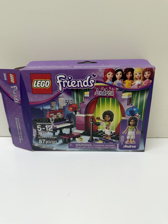 Andrea's Stage — Used - Complete Set #3932 | Beast Mode Bricks